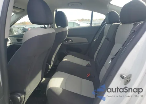 2014 Chevrolet Cruze Ls z USA, uszkodzony, nr VIN 1G1PA5SG0E7275264